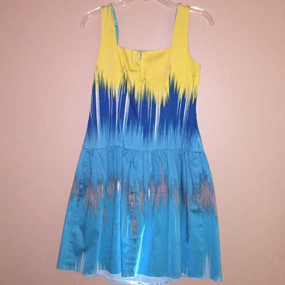 Dress - Picture 2 of 3